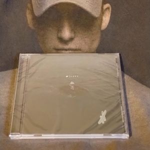 NF "HOPE" CD sealed and signed (Hope exclusive)